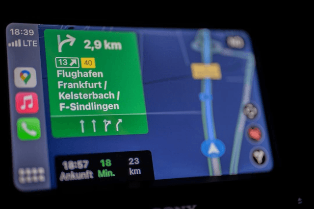 GPS Tracker Compact Build-In 4G LTE